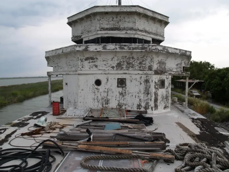 USS Lucid Before Restoration